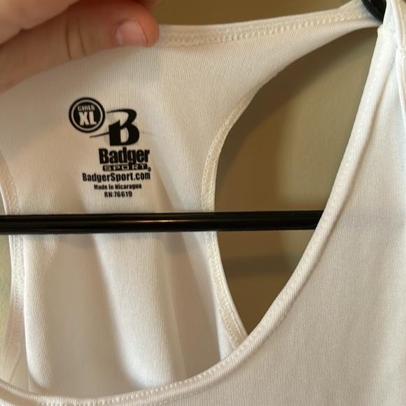 White tank top - Picture 2 of 2